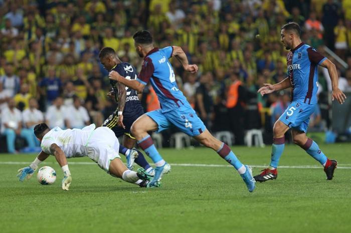 Fanatik yazarlarının Fenerbahçe - Trabzonspor maçı yorumları
