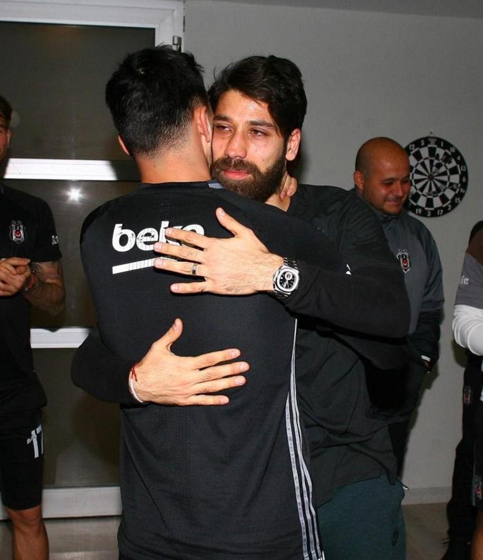 Olcay Şahan, Beşiktaşa veda etti