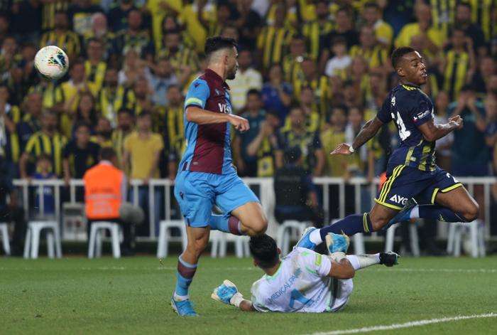 Fanatik yazarlarının Fenerbahçe - Trabzonspor maçı yorumları