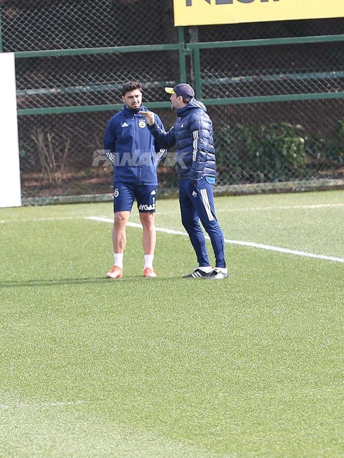 Fenerbahçe haberi: Derbi öncesi Erol Bulut-Ozan Tufan görüşmesi