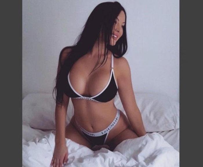 En seksi hayran, Angelina Jolienin ikizi