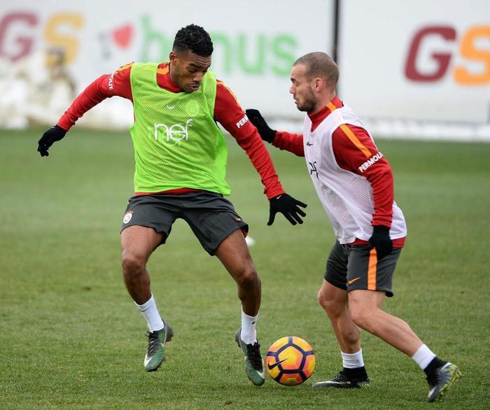 Garry Rodrigues Galatasarayda ilk idmanına çıktı