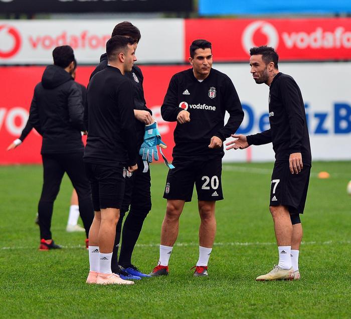 Beşiktaşlı futbolcuların yeni maaşları belli oldu
