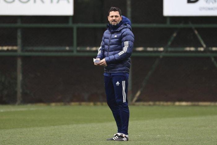 Fenerbahçede son dakika gelişmesi Erol Buluttan istifa açıklaması