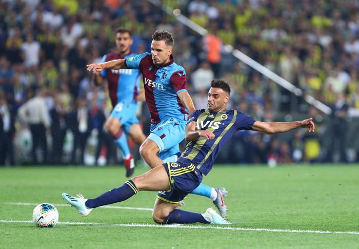 Fenerbahçe - Trabzonspor maçında dikkat çeken kare