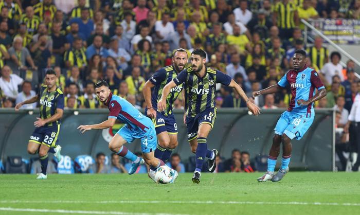 Fenerbahçe - Trabzonspor maçında dikkat çeken kare