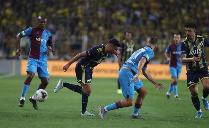 Fenerbahçe - Trabzonspor maçında dikkat çeken kare