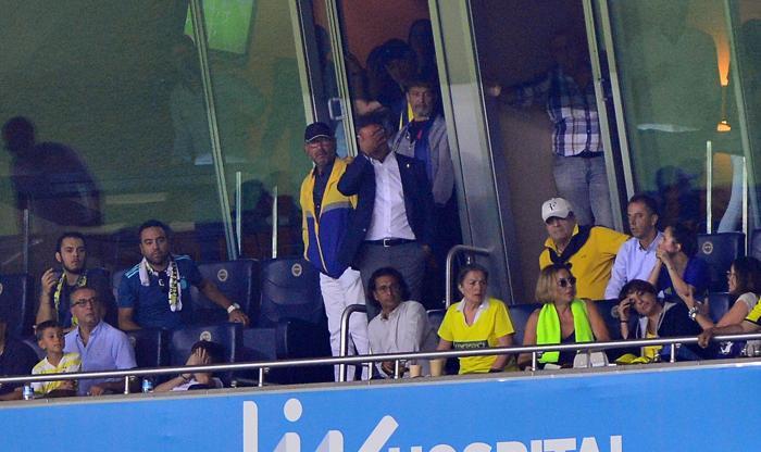Fenerbahçe - Trabzonspor maçında dikkat çeken kare