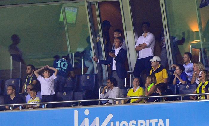 Fenerbahçe - Trabzonspor maçında dikkat çeken kare