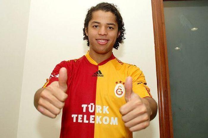 4 büyüklerin eski futbolcuları şimdi nerede