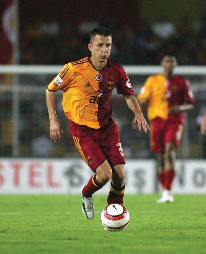 4 büyüklerin eski futbolcuları şimdi nerede