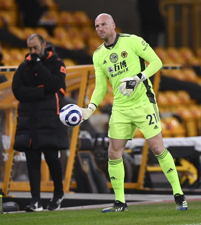 Wolverhampton-Liverpool maçında talihsiz an Rui Patricio hastaneye kaldırıldı