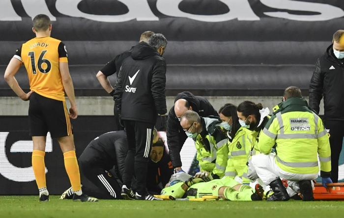 Wolverhampton-Liverpool maçında talihsiz an Rui Patricio hastaneye kaldırıldı