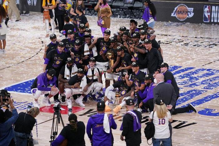 NBA şampiyonu Los Angeles Lakers | Bu şampiyonluk Kobe için
