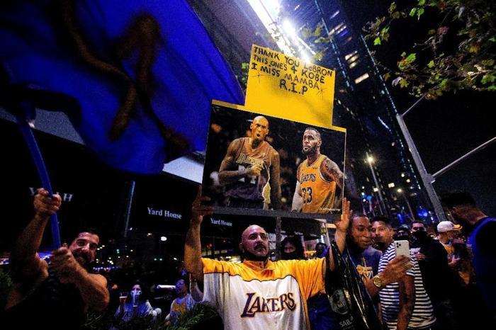 NBA şampiyonu Los Angeles Lakers | Bu şampiyonluk Kobe için
