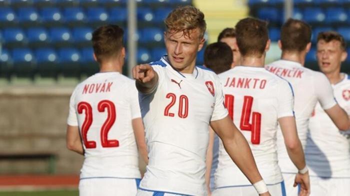 Çekyada koronavirüs krizi Filip Novak kadrodan çıkartıldı