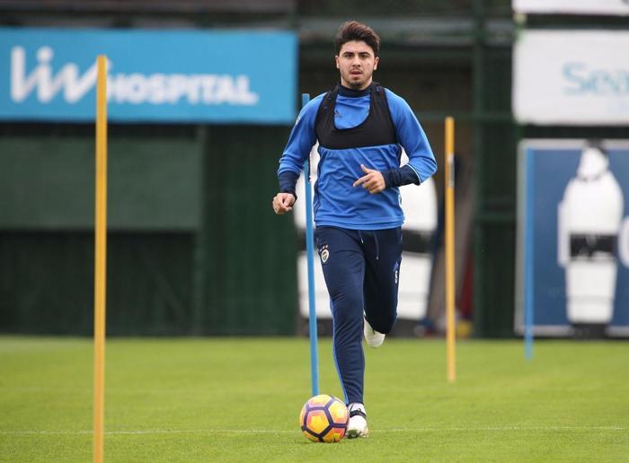 Son dakika... Fenerbahçede Ozan Tufan karakolluk oldu