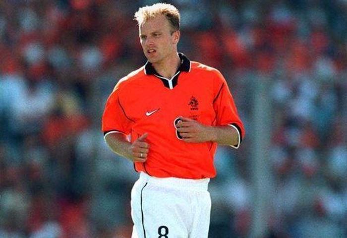 DENNIS BERGKAMP