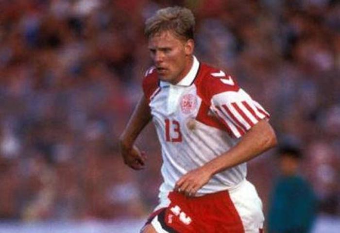HENRIK LARSEN