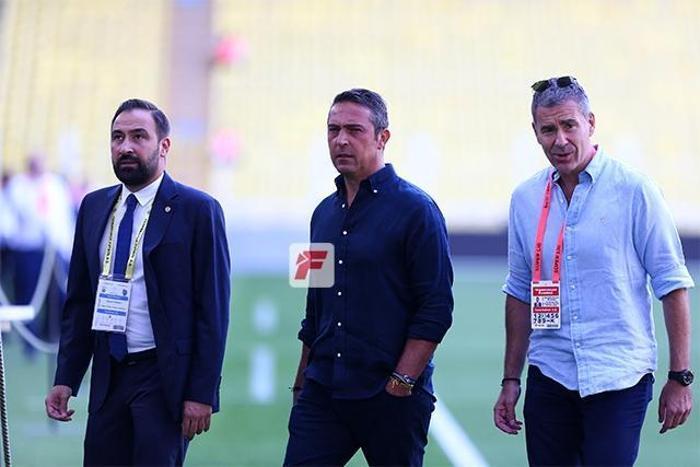 Fenerbahçe - Trabzonspor maçına doğru Ali Koç stadda...