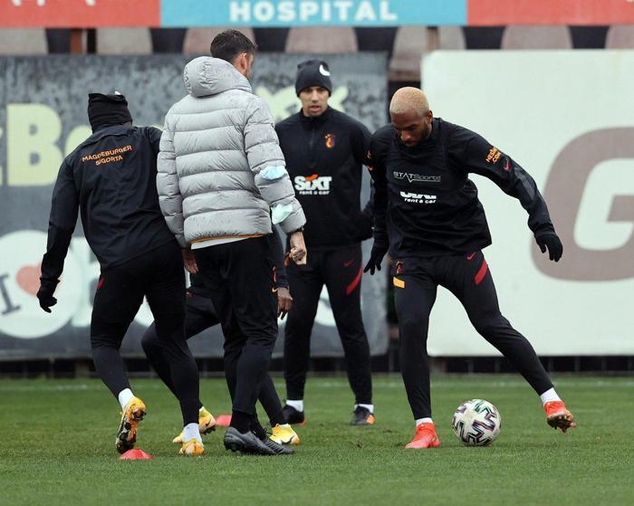 Galatasarayda Fatih Terimde sürpriz 11 kararı