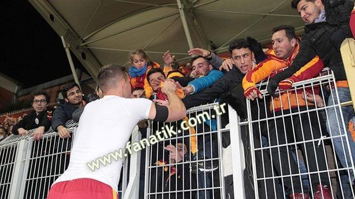 Kasımpaşa-Galatasaray maçından kareler;