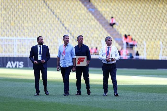 Fenerbahçe - Trabzonspor maçına doğru Ali Koç stadda...