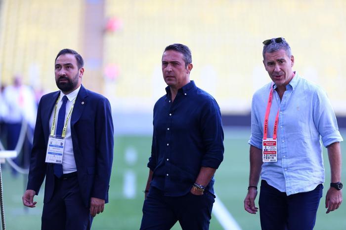 Fenerbahçe - Trabzonspor maçına doğru Ali Koç stadda...