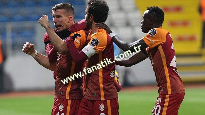 Kasımpaşa-Galatasaray maçından kareler;