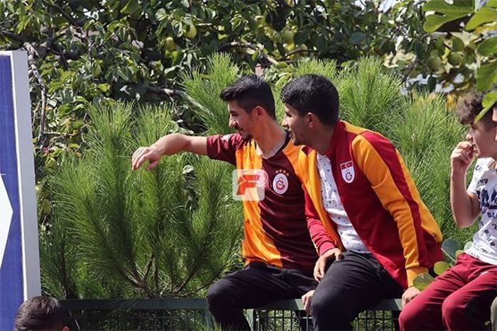 Taraftardan Falcao akını Akın akın gidiyorlar...