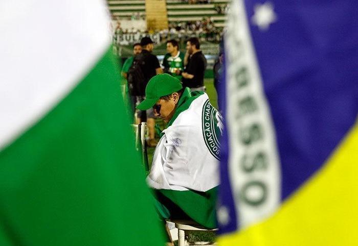 Yüz binler Chapecoense için bir araya geldi