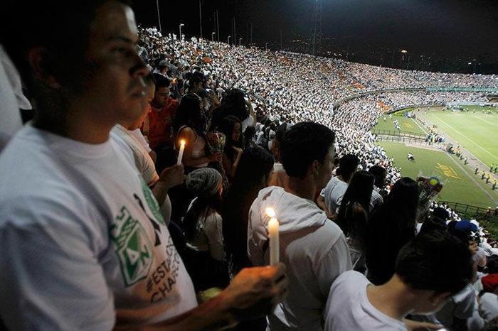Yüz binler Chapecoense için bir araya geldi