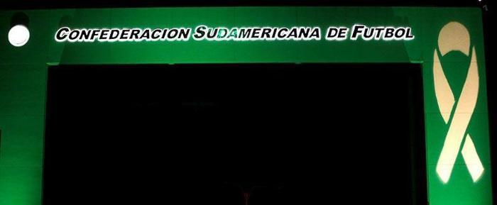 Yüz binler Chapecoense için bir araya geldi