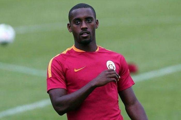 Süper Ligde futbolcuların maaşları dudak uçuklattı