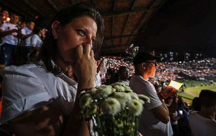 Yüz binler Chapecoense için bir araya geldi