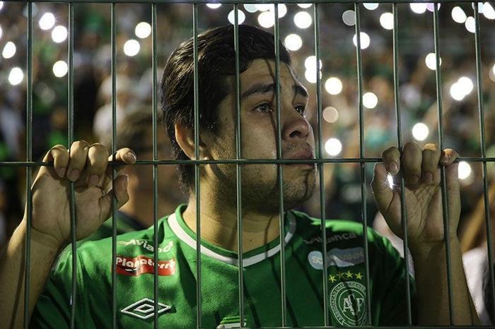 Yüz binler Chapecoense için bir araya geldi