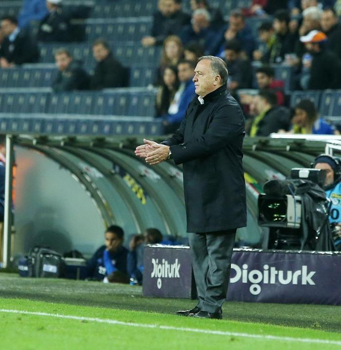 Dick Advocaat ve Vitor Pereira arasındaki 8 fark