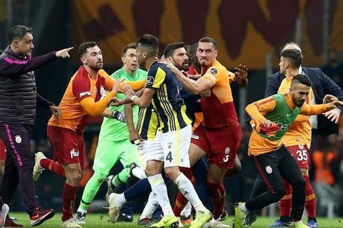 Galatasaray Younes Belhandanın sözleşmesini neden feshetti İşte o süreç...