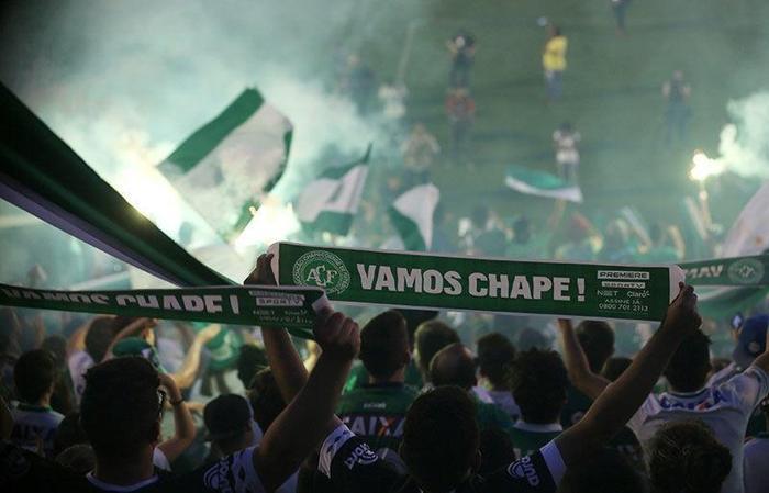 Yüz binler Chapecoense için bir araya geldi