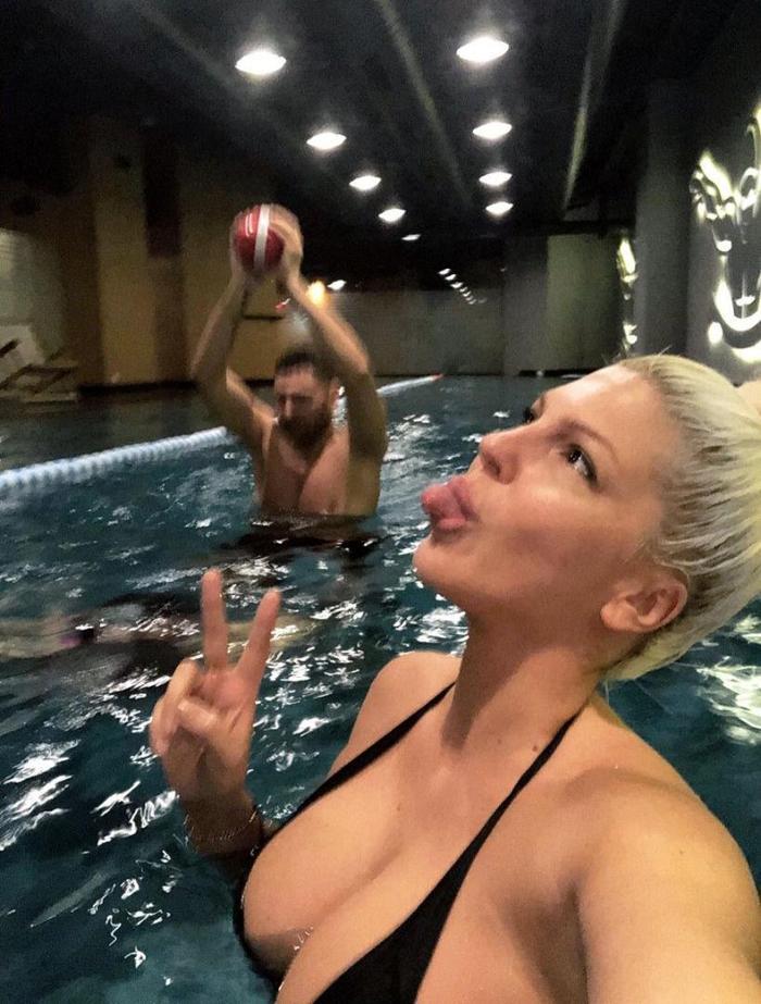 Jelena Karleusa İstanbulda