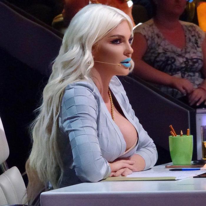 Jelena Karleusa İstanbulda