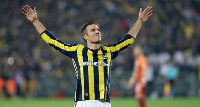 Süper Ligde futbolcuların maaşları dudak uçuklattı