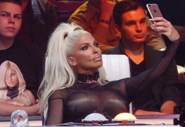 Jelena Karleusa İstanbulda
