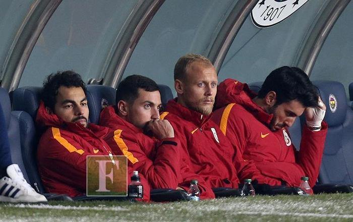 Hocasıyla gırtlak gırtlağa Hepinizden hesap soracağım