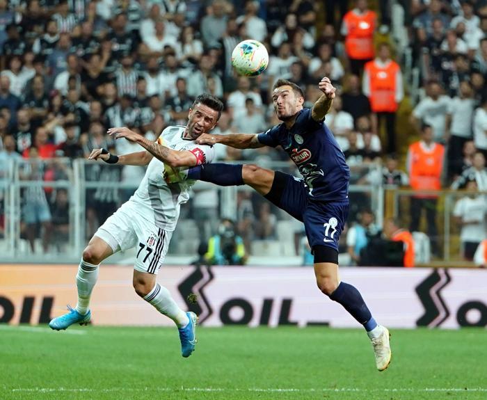 Beşiktaş-Çaykur Rizespor maçında tecrübeli futbolcuya ıslıklı tepki