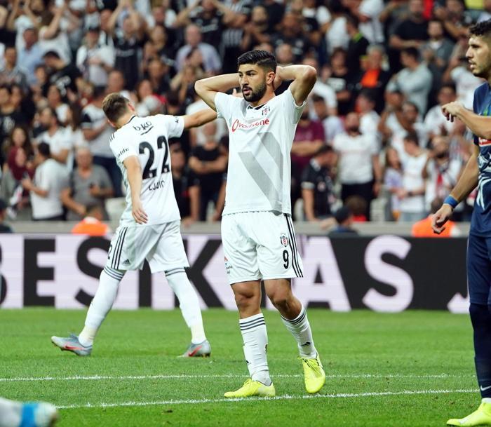 Beşiktaş-Çaykur Rizespor maçında tecrübeli futbolcuya ıslıklı tepki