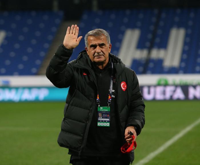 Türkiyenin Rusya maçı muhtemel 11leri Şenol Güneş kararını verdi