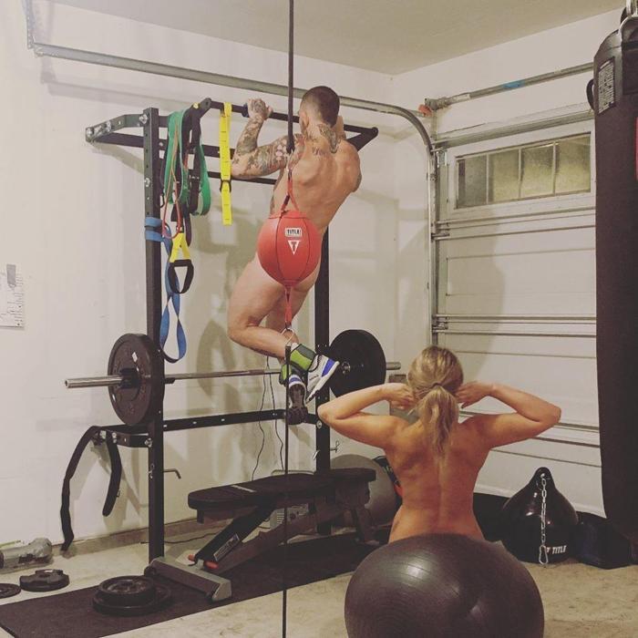 Güzel sporcu Paige VanZant eşiyle çırılçıplak pozları için ilk kez konuştu