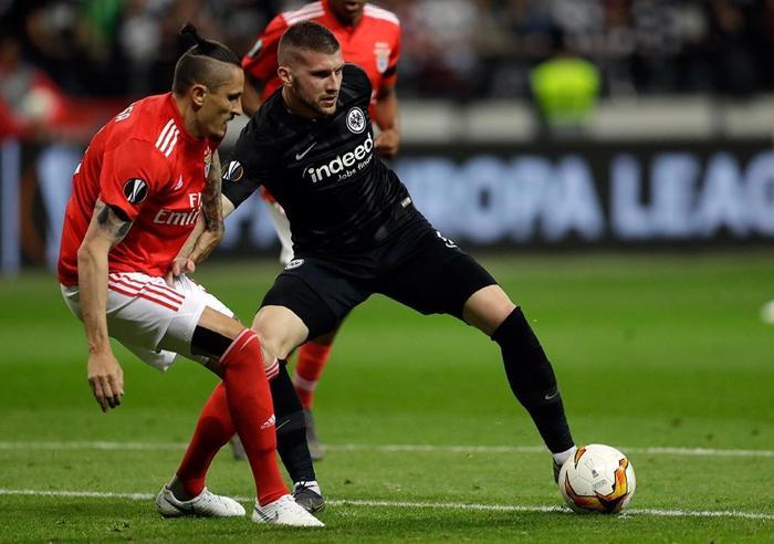Fenerbahçenin transfer hedefi Ljubomir Fejsa Ali Koç bizzat devrede