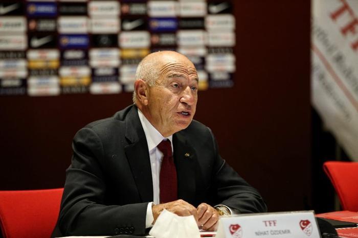 TFF Başkanı Nihat Özdemirden flaş sözler: 2010-2011 sezonu şampiyonu...